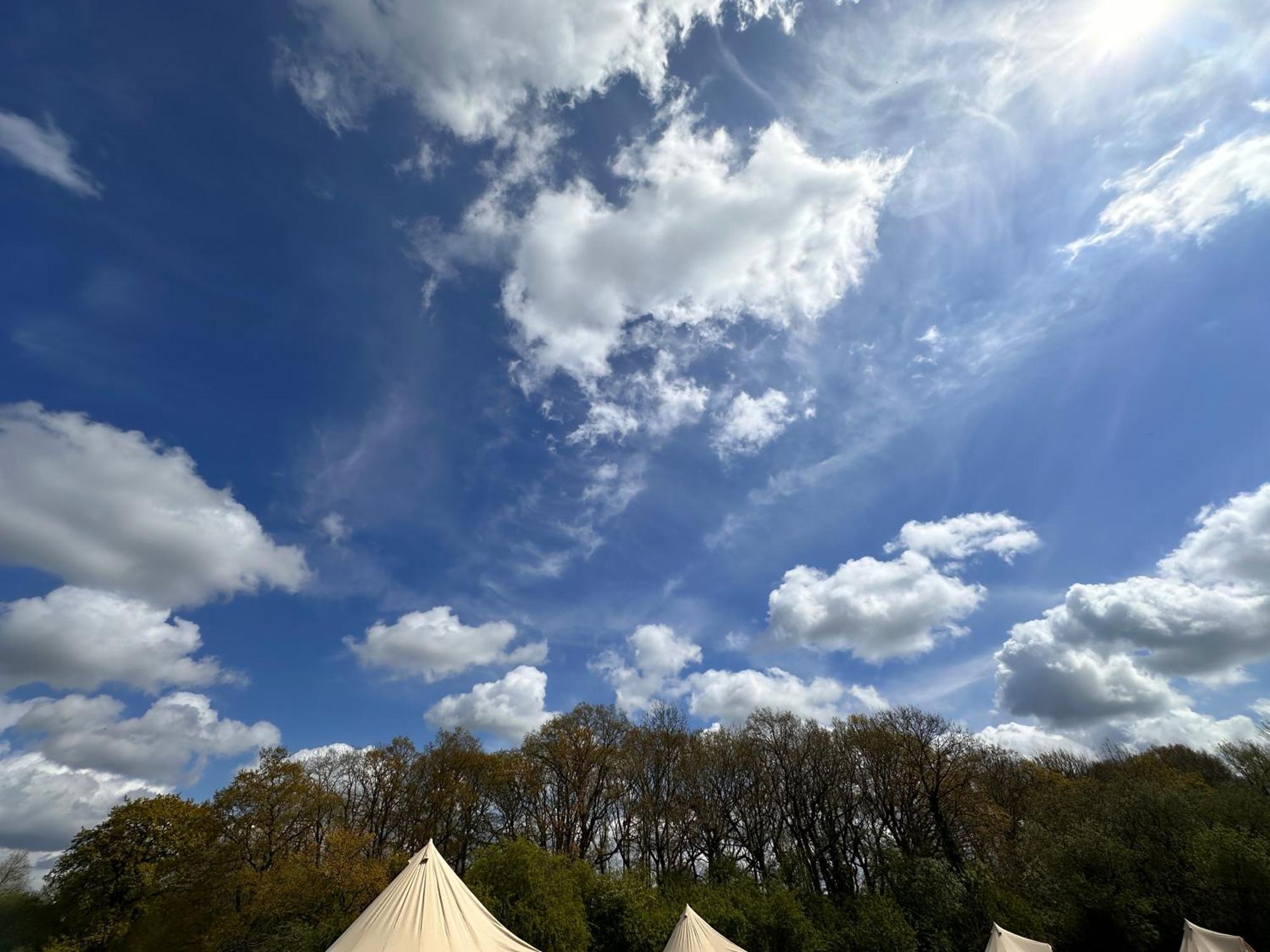 Buzzard Holt Hosting Buckingham Exterior foto