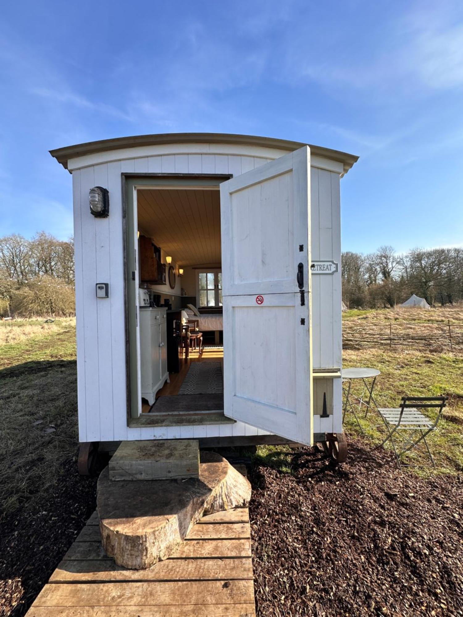 Buzzard Holt Hosting Buckingham Exterior foto